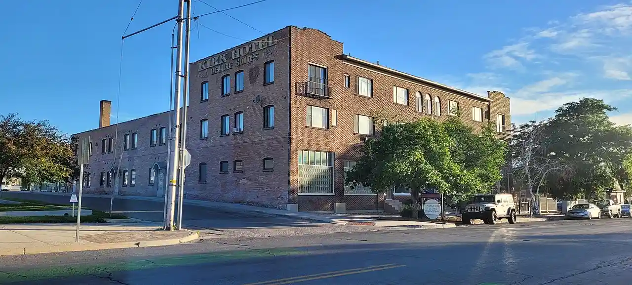 Kirk Hotel