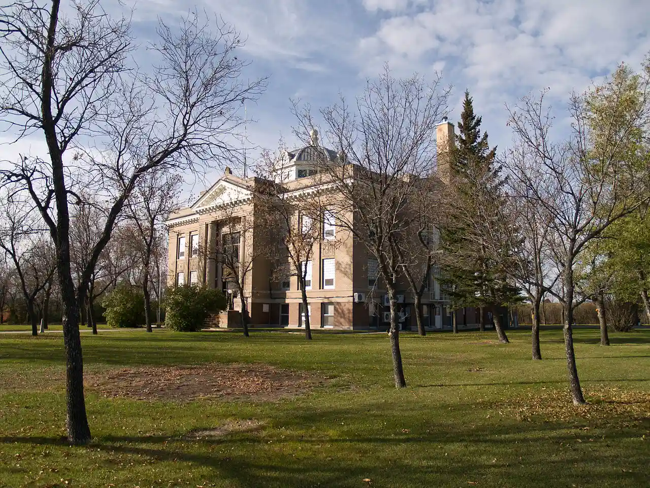 Mountrail County Courthouse