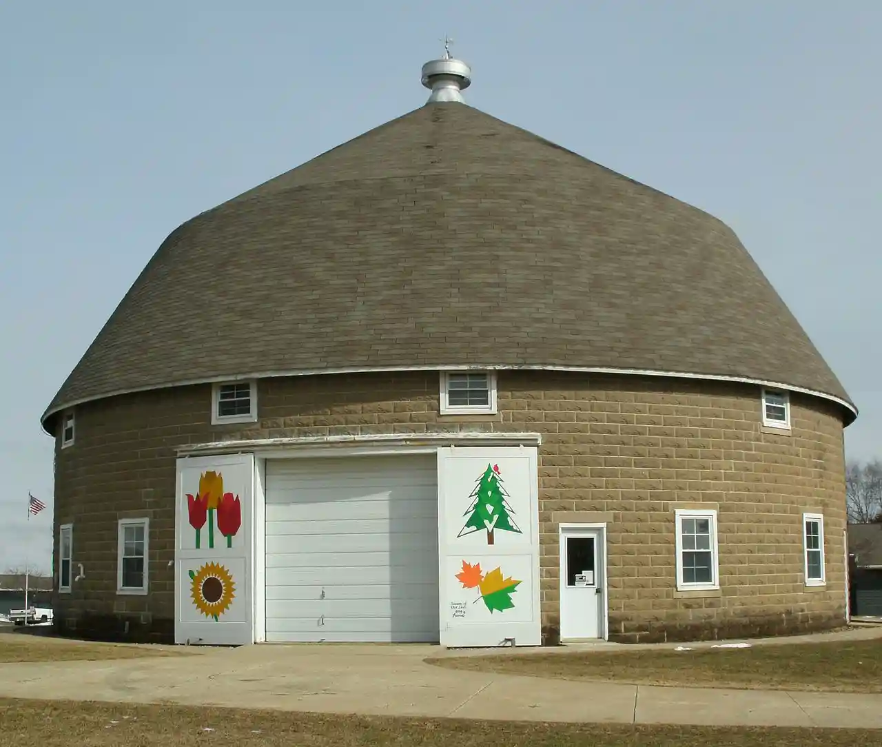 C.A. Rownd Round Barn