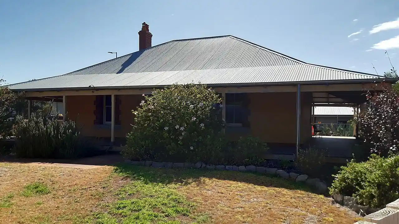 Hymus House