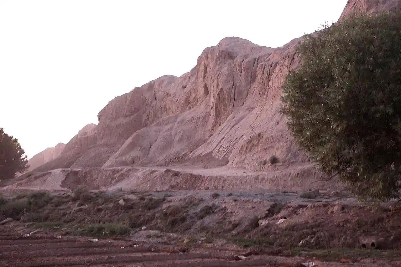Iraj Castle