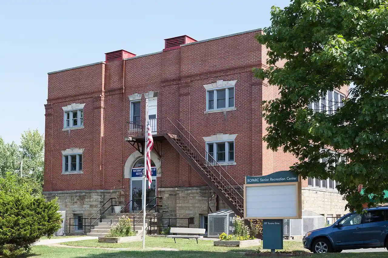 Fourth Ward School