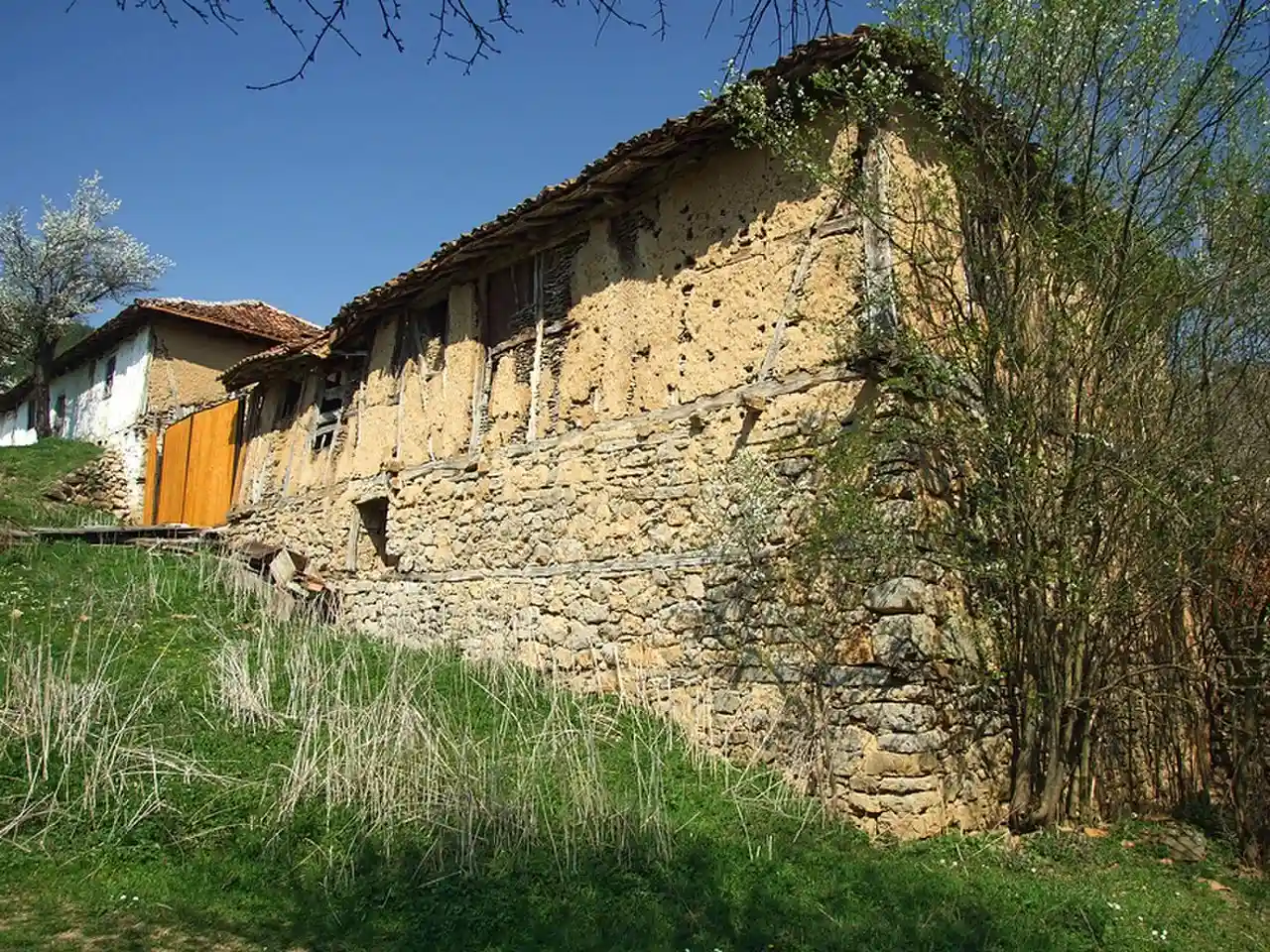 Razboishte Monastery