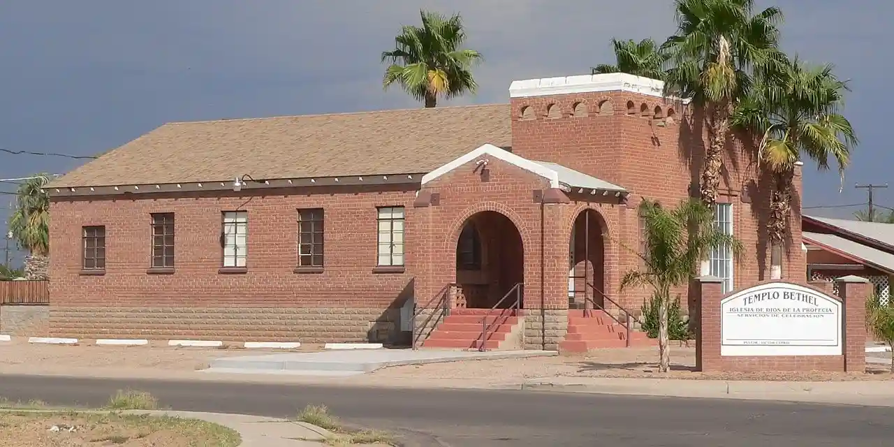 Building at 400 East Third Street