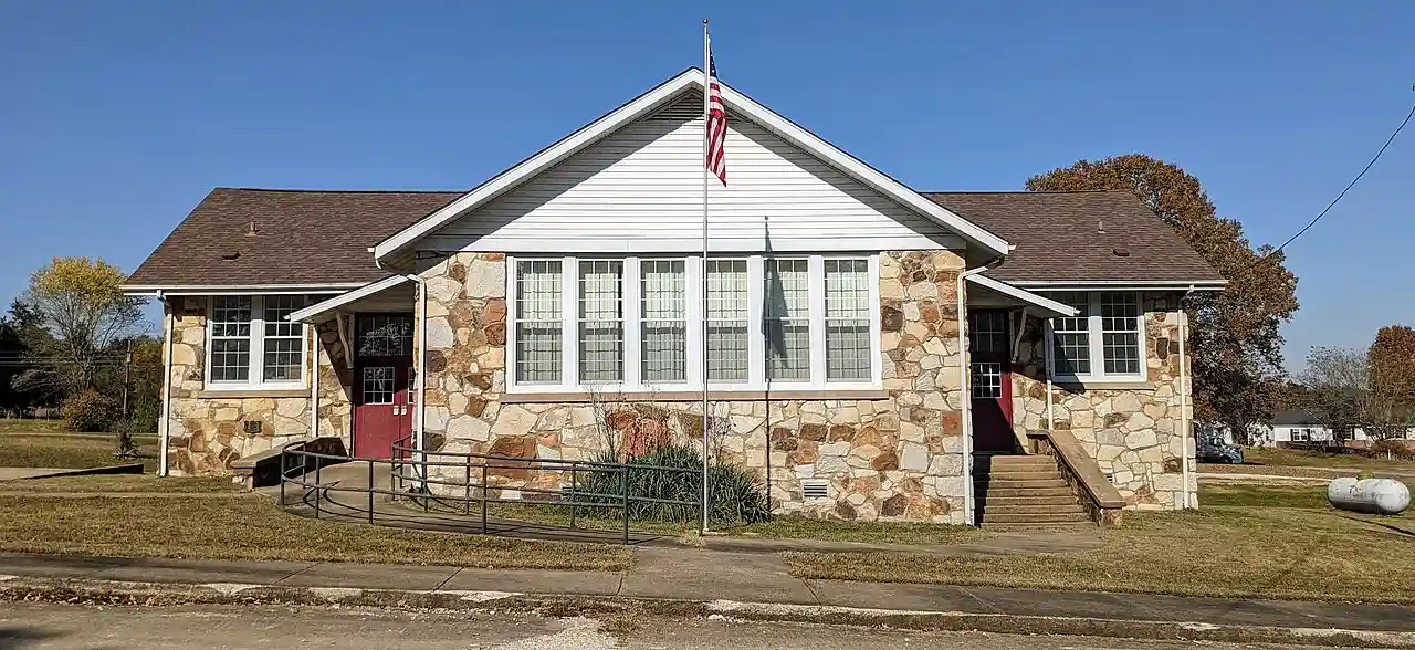 Smithville Public School Building