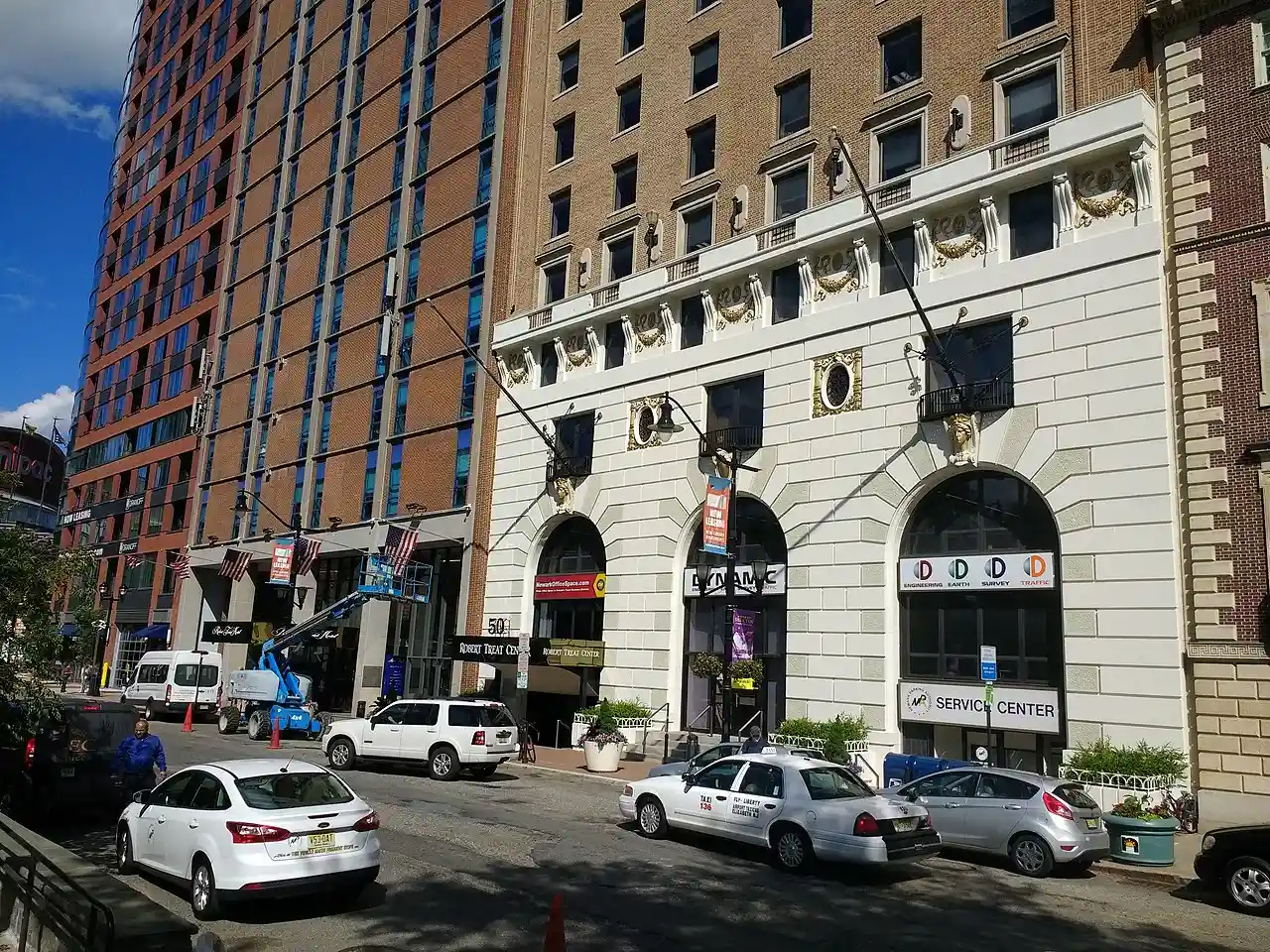Robert Treat Center