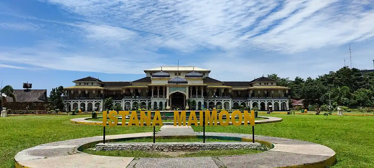 Maimoon Palace