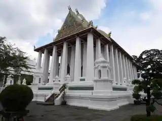 Wat Chaloem Phra Kiat Worawihan