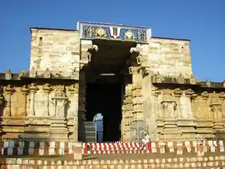 Vaishnava Nambi and Thirukurungudivalli Nachiar Temple