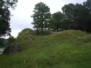 Dynge Castle, Dyngehus