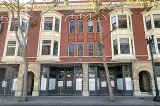 Moir Building
