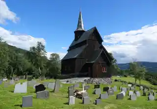 Høre Stave Church