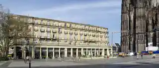 Dom-Hotel