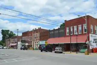 Cave City Commercial District