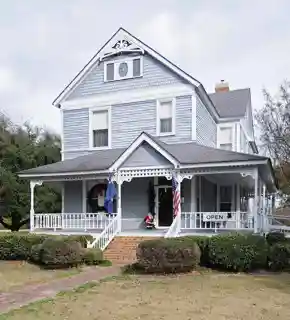 James W. Dillon House