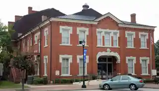 Hawkinsville City Hall-Auditorium