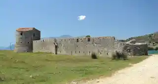 Venetian Triangular Castle