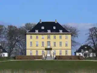 Dronninggård