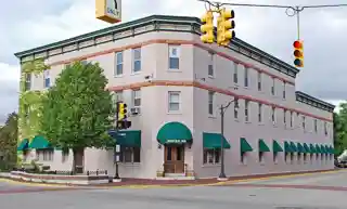 Winter Inn