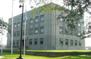 Aurora County Courthouse