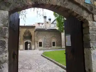 Gazi Husrev-bey's Library