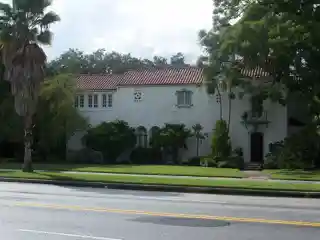 House at 116 West Davis Boulevard