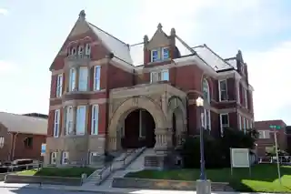 Jewett Norris Library
