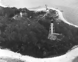 South Fox Island Light