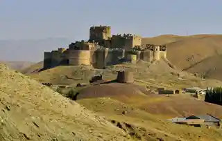 Hoşap Castle