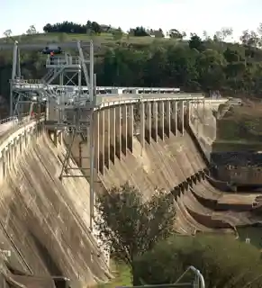 Glenmaggie Dam