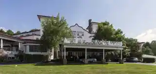 Summit Hotel