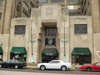 Globe Building