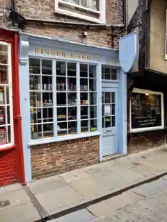 6 The Shambles