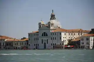 Le Zitelle