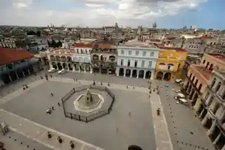 Plaza Vieja, Havana