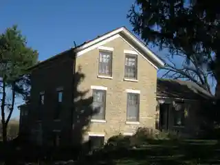 Daniel Pond Farmhouse