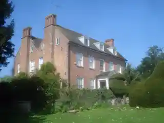 Eye Manor