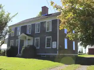 Daniel and Esther Bartlett House