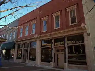 Buildings at 104–128 S. Side Sq.