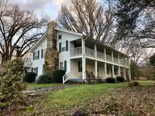 Walker's Inn