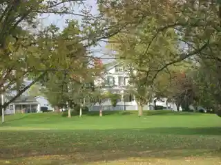 Hughes Manor