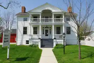 Hull–Wolcott House