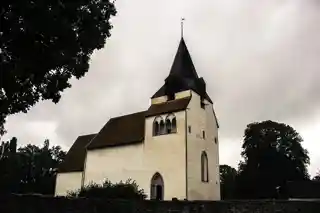 Väskinde Church