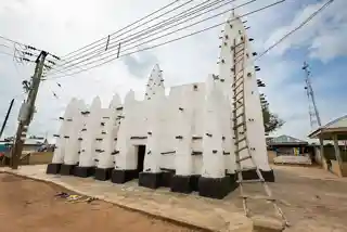 Maluwe Mosque