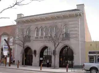 Town Hall Arts Center,