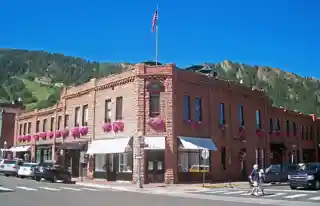 Hyman–Brand Building