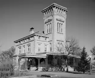 Quarters 1 (Building 301)