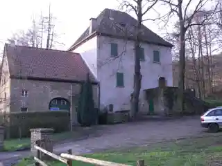 Burg Husen