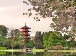 Japanese Tower塔