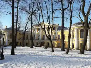Bobrinsky Palace
